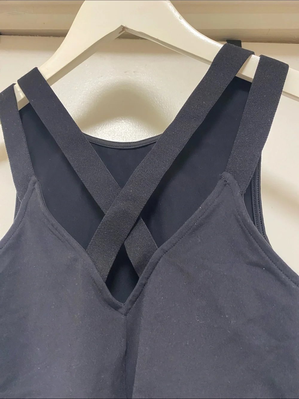 ALO Yoga Black Crop Tank Top with Subtle Logo
